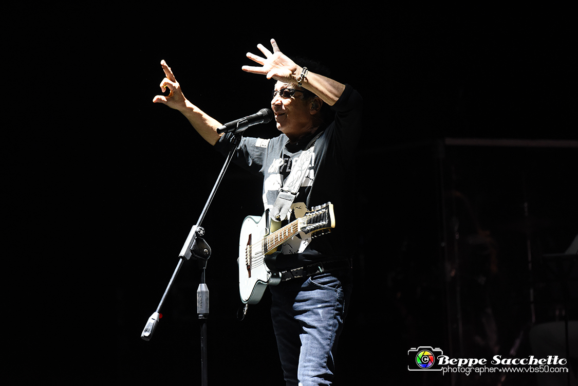 VBS_3919 - Concerto Edoardo Bennato - Peter Pan Rock 'n' Roll Tour.jpg